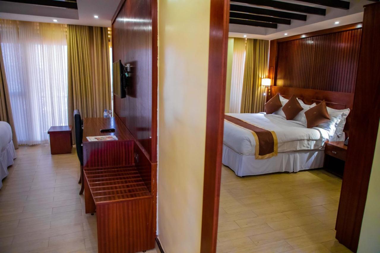 Sainte Famille Hotel Kigali Esterno foto