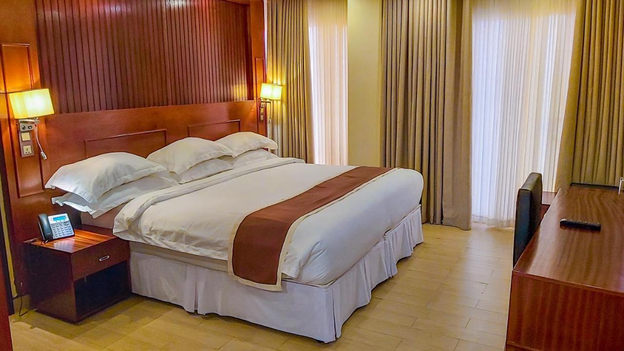 Sainte Famille Hotel Kigali Esterno foto