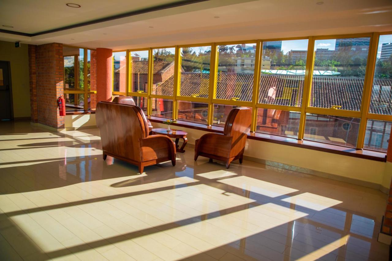 Sainte Famille Hotel Kigali Esterno foto