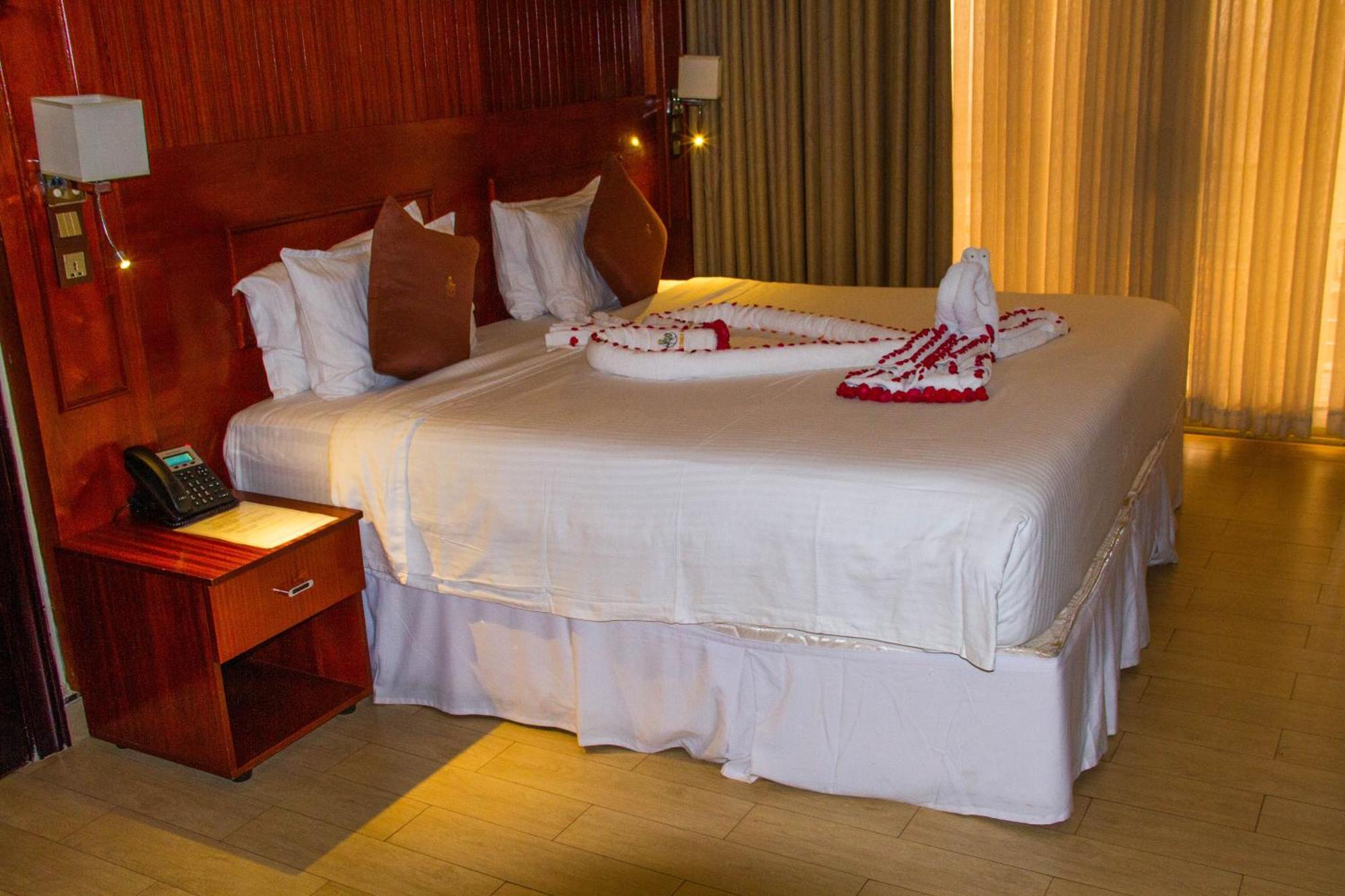 Sainte Famille Hotel Kigali Esterno foto