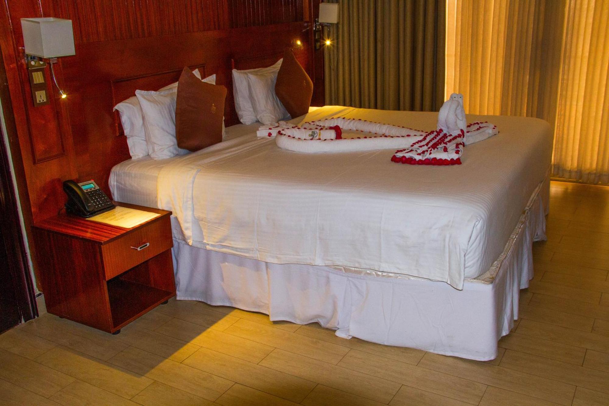 Sainte Famille Hotel Kigali Esterno foto