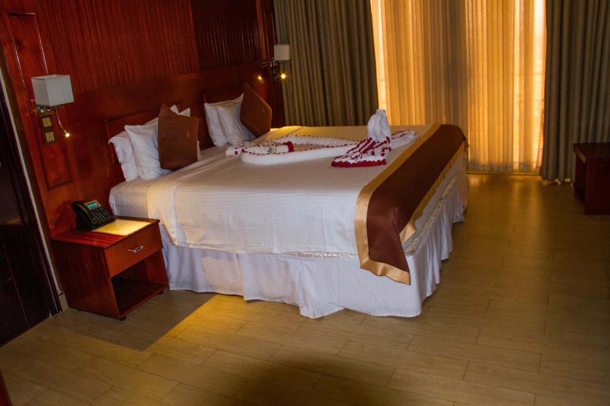 Sainte Famille Hotel Kigali Esterno foto
