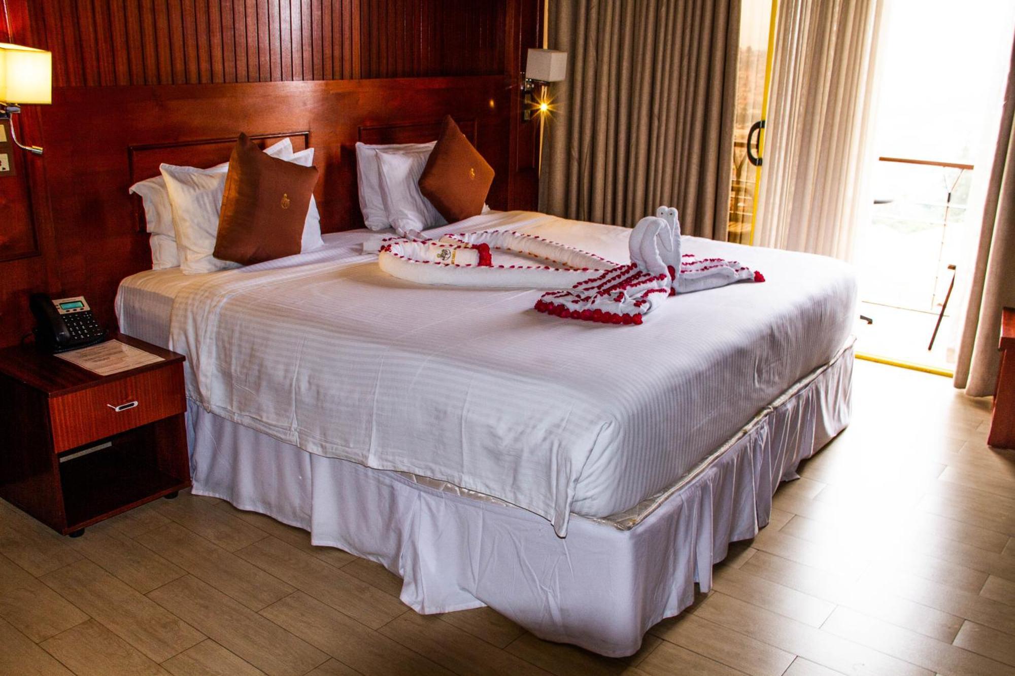 Sainte Famille Hotel Kigali Esterno foto