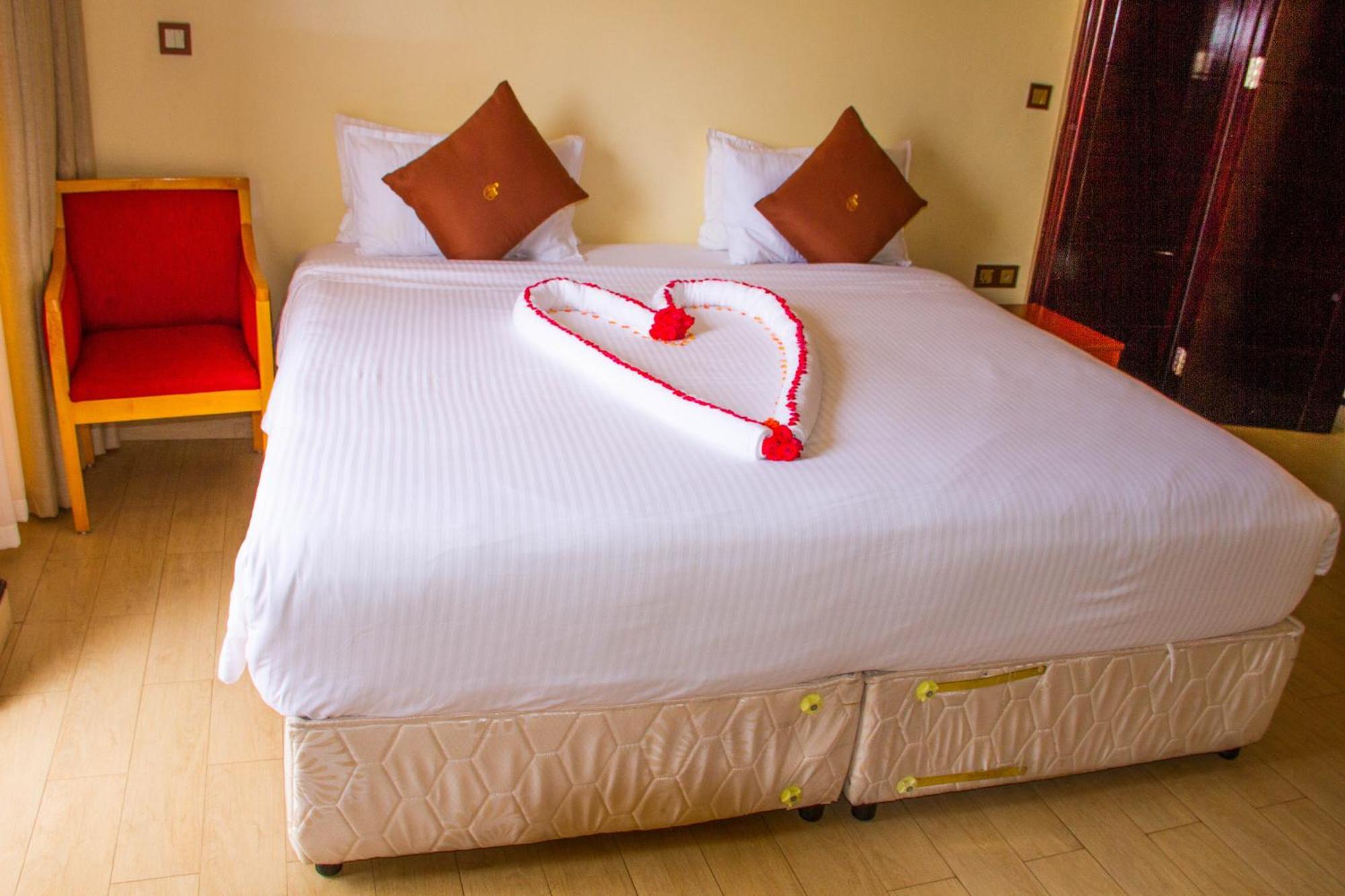 Sainte Famille Hotel Kigali Esterno foto