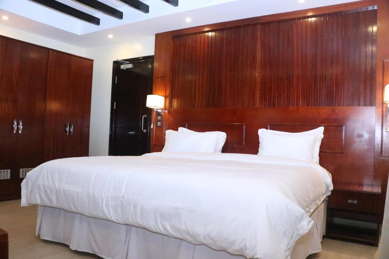 Sainte Famille Hotel Kigali Esterno foto