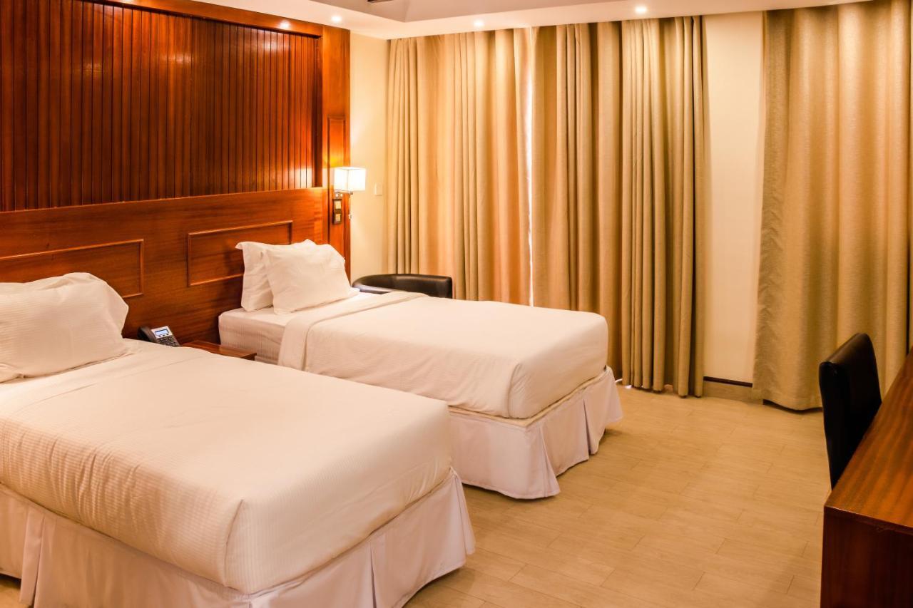 Sainte Famille Hotel Kigali Esterno foto